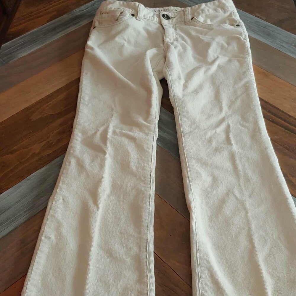 Arizona Women’s Corduroy Jeans Size 7 Cream Straight/Flare Leg Casual Pants